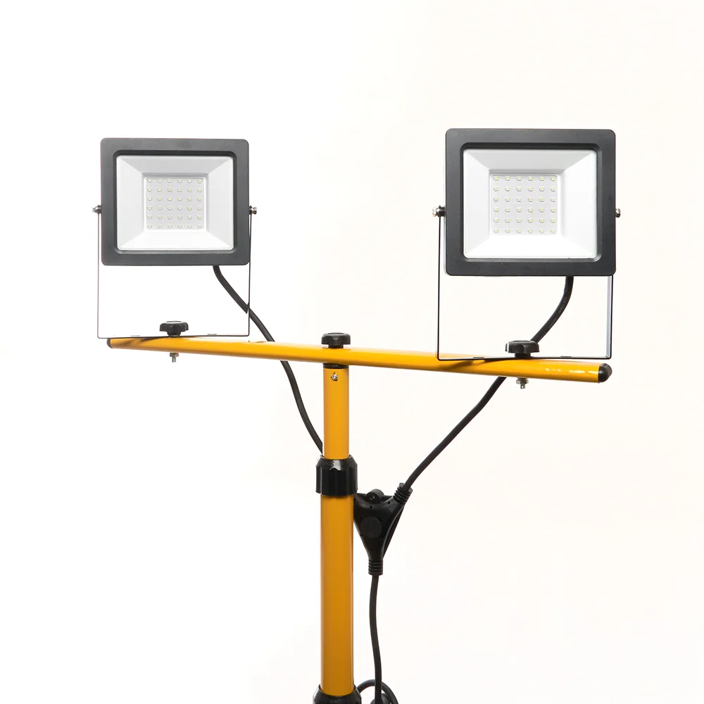 Прожектор LL-503 КВАДРАТ 2*50W 6400К 220V ЧЕРНЫЙ IP65 (НА ШТАТИВЕ) 29568
